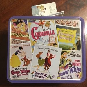 DISNEY CLASSICS COLLECTORS TIN LUNCHBOX, NWT